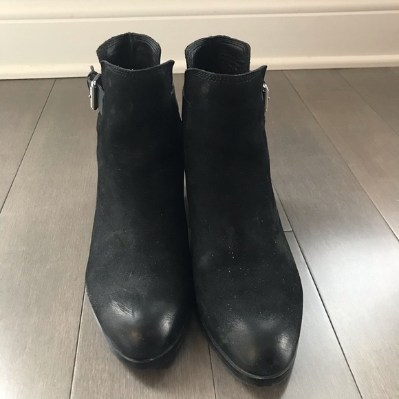 π€ ALDO black ankle suede Boots - Picture 2 of 5